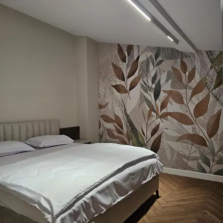 Ishotel Aparthotel 3*